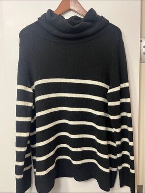 Women’s Striped sweater